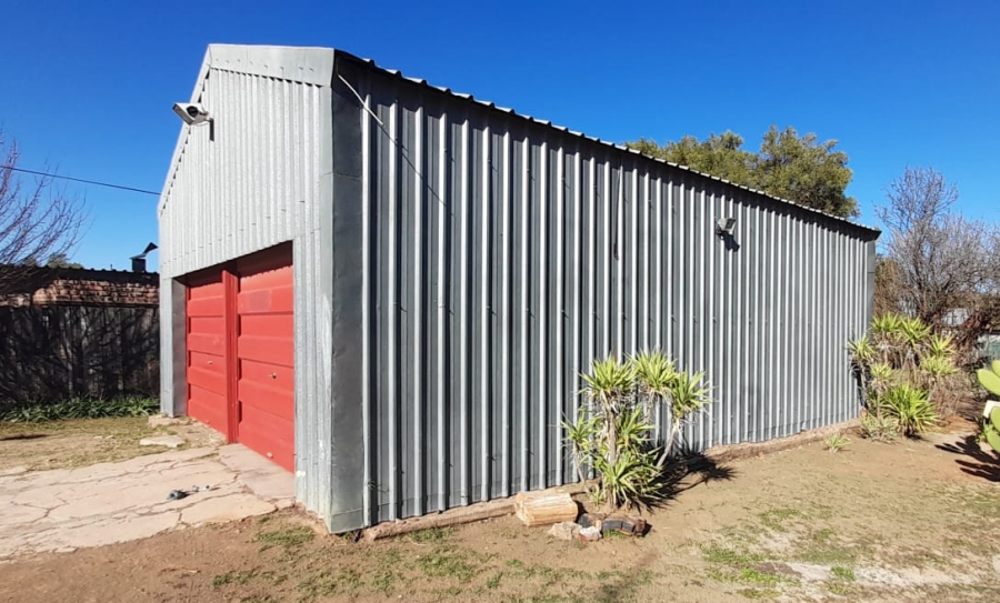 4 Bedroom Property for Sale in Dealesville Free State